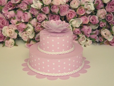 Cake pois /fiore rosa €. 10,00