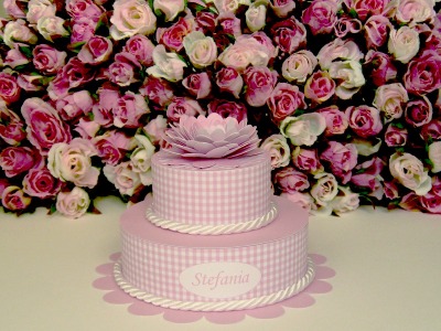 Cake quadretti rosa/fiore/scritta €.11,00